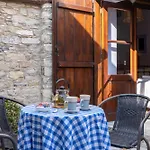Monti Cozy Yard & Bbq Perfect For Families & Friends Kato Lefkara