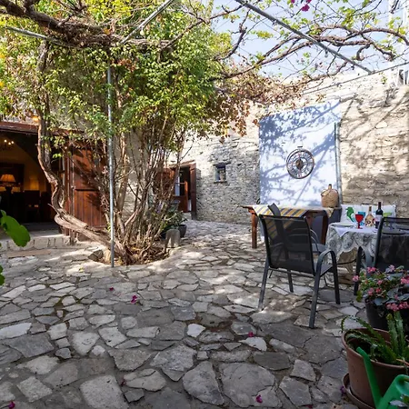Monti Cozy Yard & Bbq Perfect For Families & Friends Dom wakacyjny Kato Lefkara