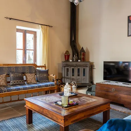 Monti Cozy Yard & Bbq Perfect For Families & Friends Kato Lefkara