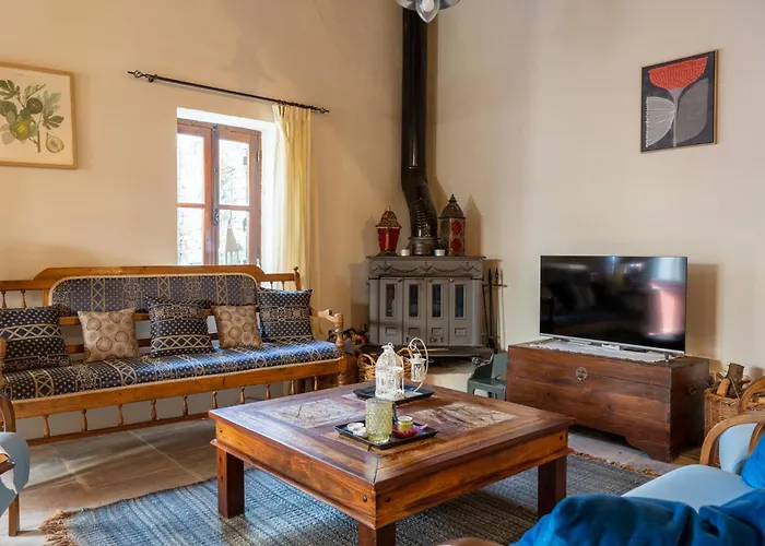 Monti Cozy Yard & Bbq Perfect For Families & Friends Kato Lefkara