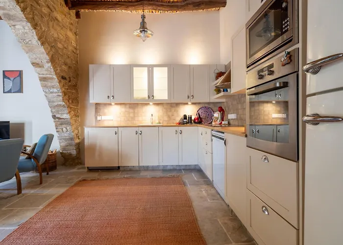 Monti Cozy Yard & Bbq Perfect For Families & Friends *