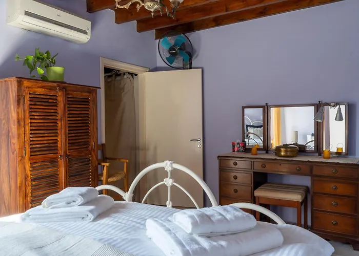 Monti Cozy Yard & Bbq Perfect For Families & Friends Holiday home *